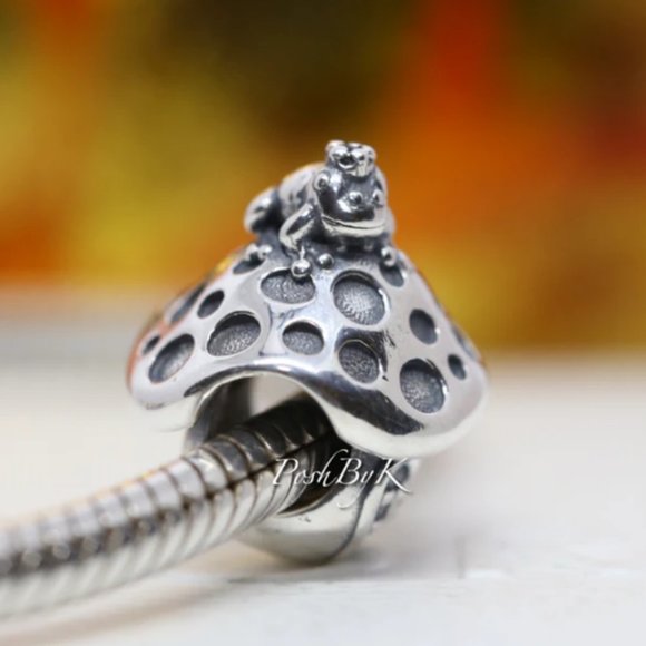 Pandora Mushroom & Frog Charm 798558C00 - Picture 1 of 3
